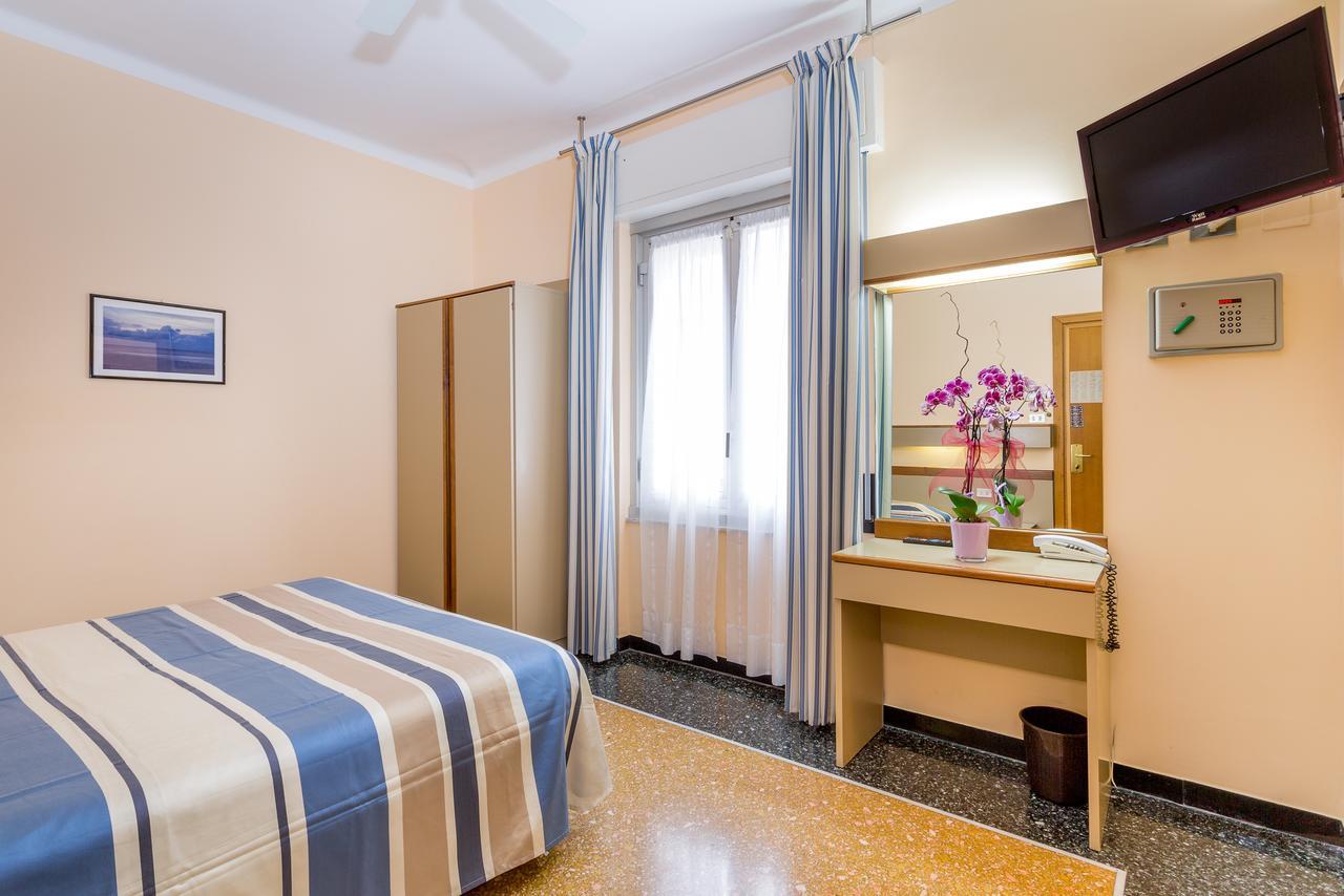 Hotel Villa Delibera Varazze Habitación foto